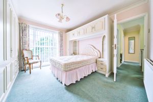 Bedroom- click for photo gallery